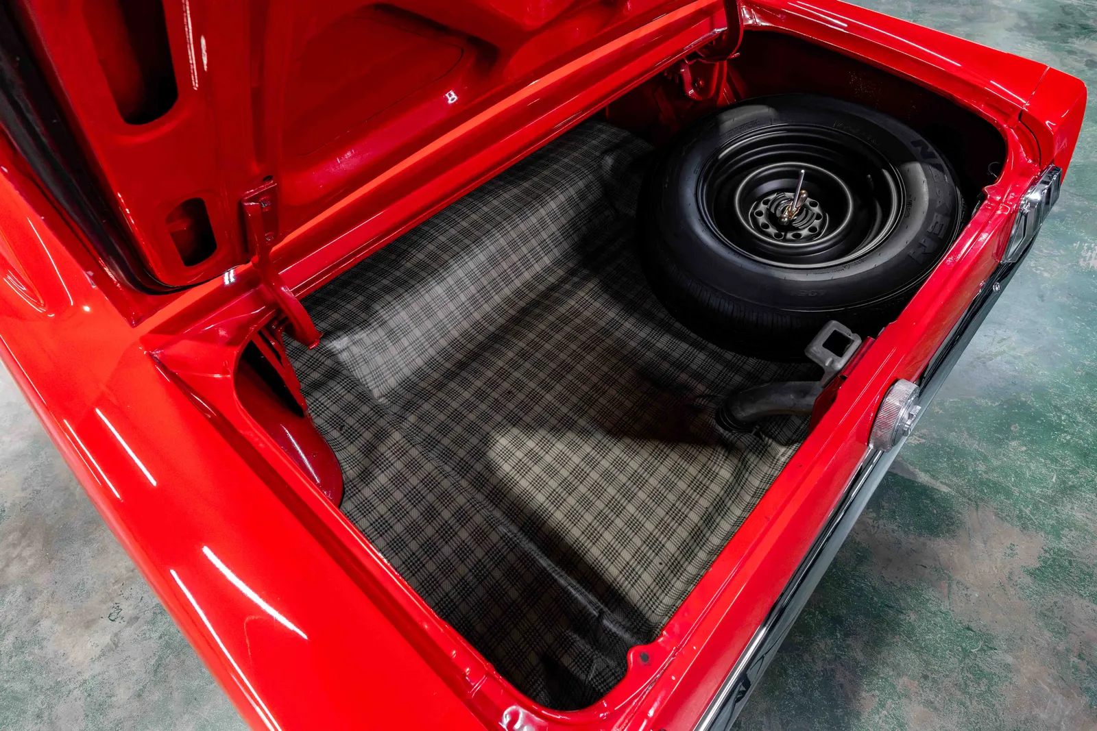1966-Ford-Mustang-Candy Apple Red-6F07A202617-51.jpg